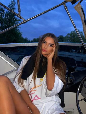Проститутка Адель